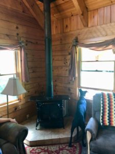 How to pick the perfect cabin rental. Wherever you go, whatever your needs are here is how to select the perfect rental for your trip. #cabinrental #perfectcabin